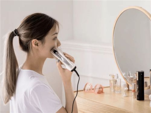 金稻雅萌跌倒，电子美容仪的坑你还在盲目踩吗？